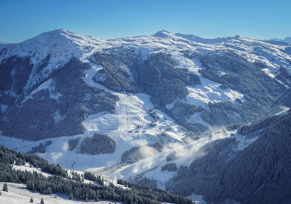 The western descent from the Schattberg in the ski area near Saalbach Hinterglemm, Austria.