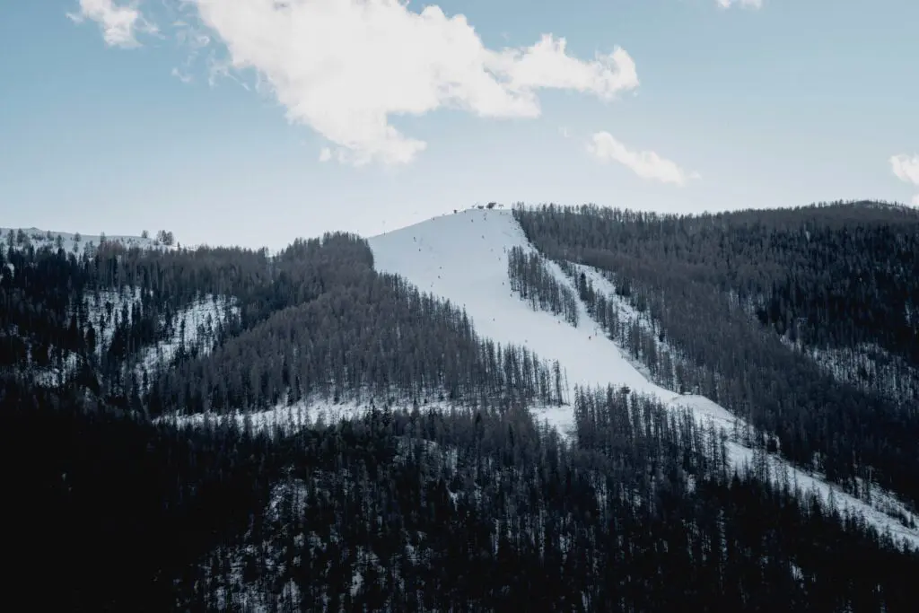 Auron Mountains